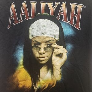 Aaliyah Graphic Band T-Shirt R&B Music Tee Size L 100% Cotton Collectible Black